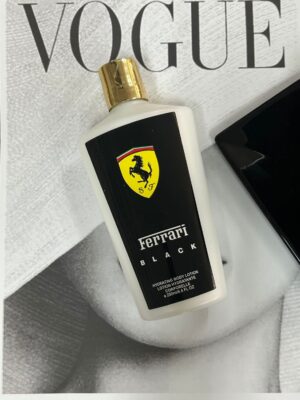 CREME FERRARI BLACK